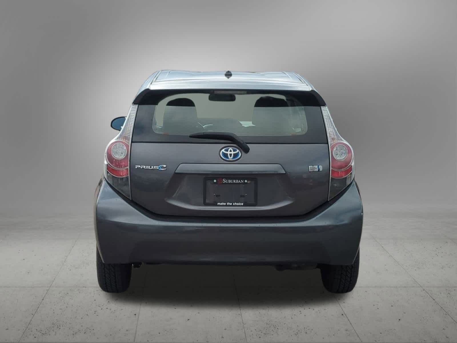 Thumbnail: 2012 Toyota Prius c - 5