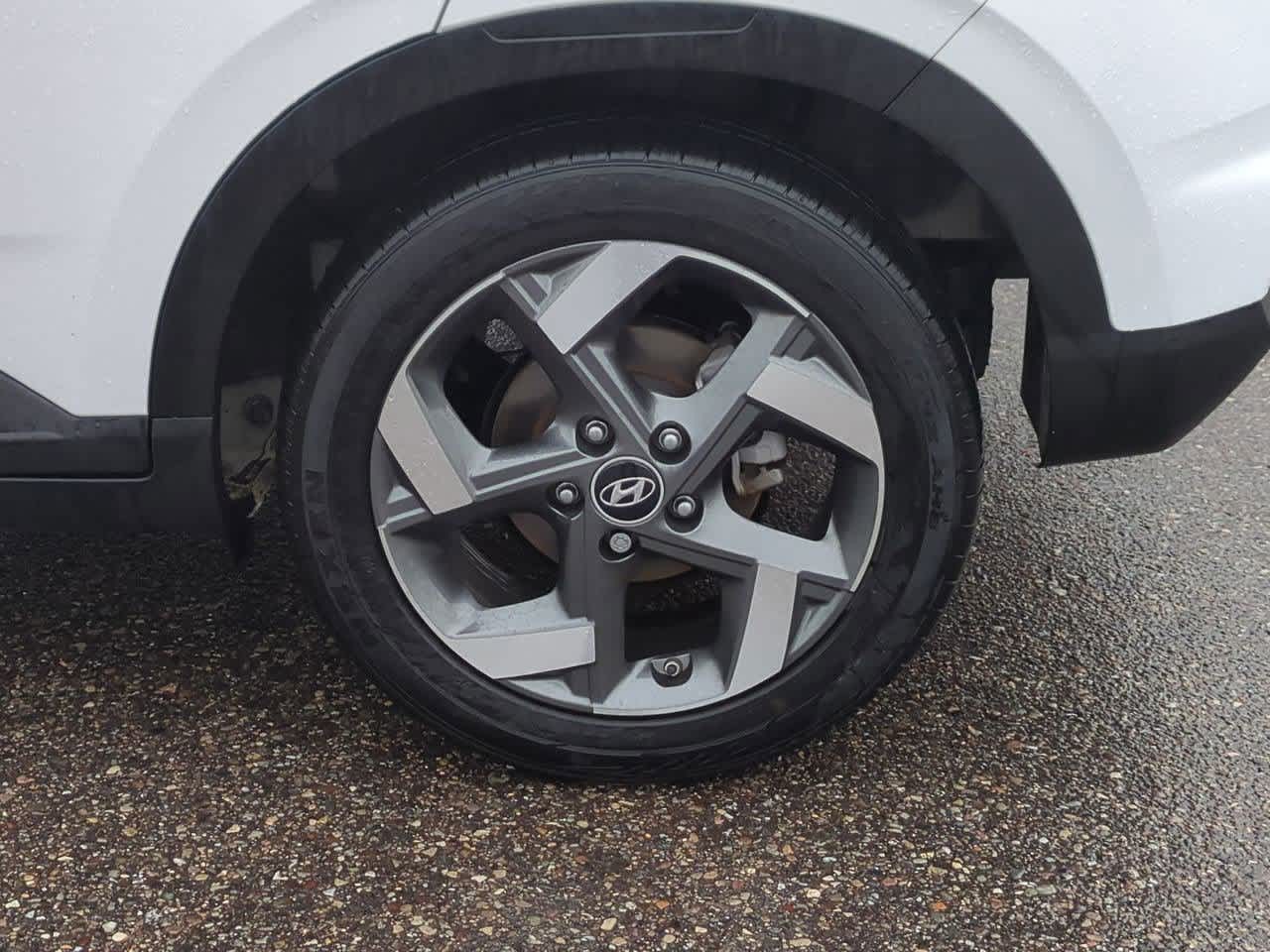 Thumbnail: 2024 Hyundai Venue - 13