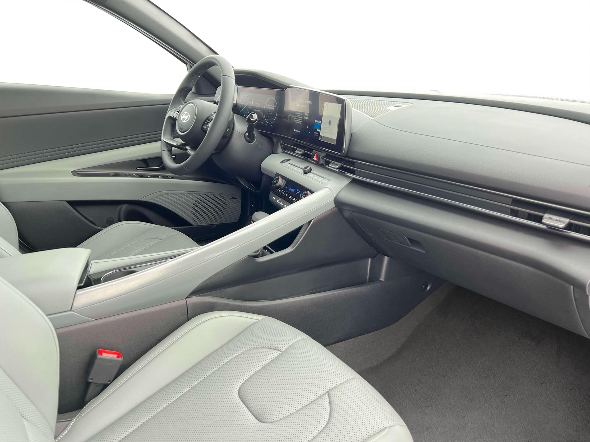 2025 Hyundai Elantra Limited Edition 15