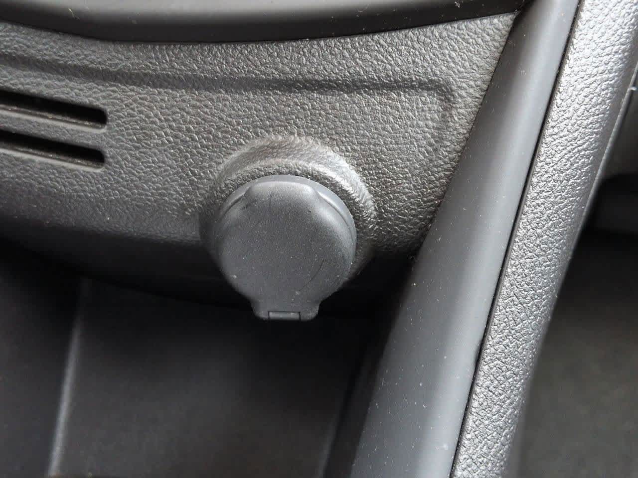 Thumbnail: 2016 Chevrolet Trax - 28