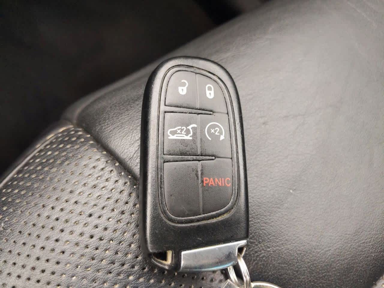 Thumbnail: 2018 Jeep Cherokee - 35