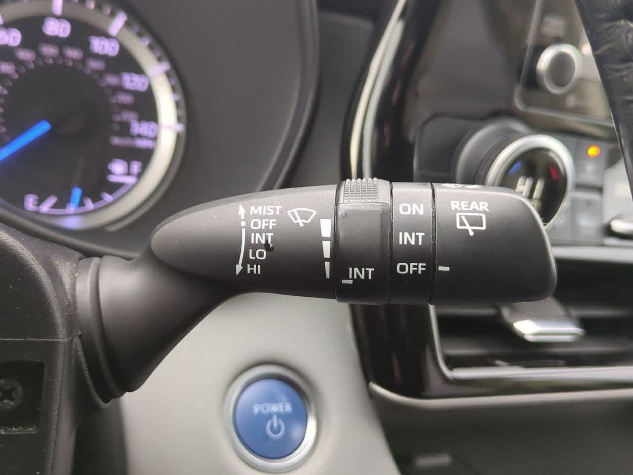 Thumbnail: 2021 Toyota Highlander - 24