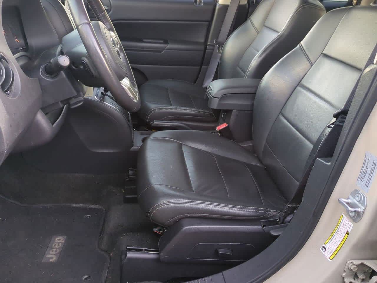 Thumbnail: 2017 Jeep Patriot - 15