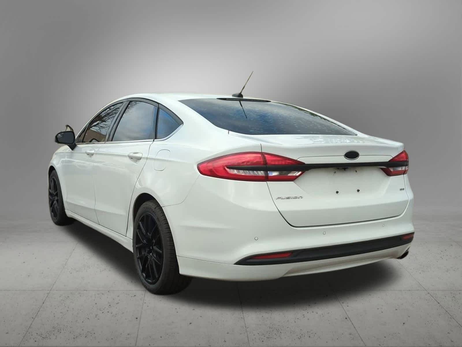2017 Ford Fusion SE 4