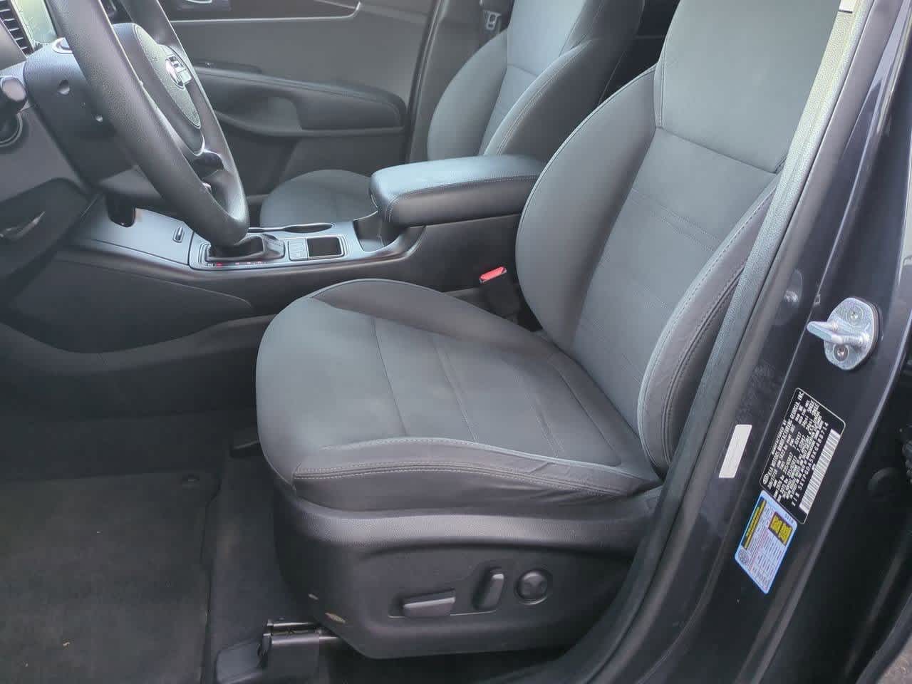 Thumbnail: 2019 Kia Sorento - 14