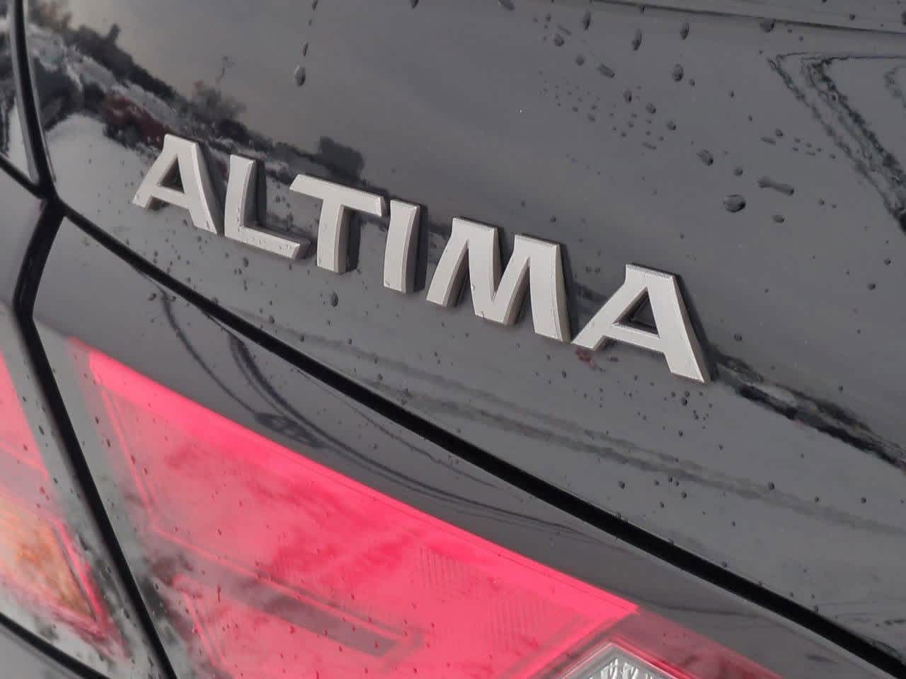 Thumbnail: 2024 Nissan Altima - 11