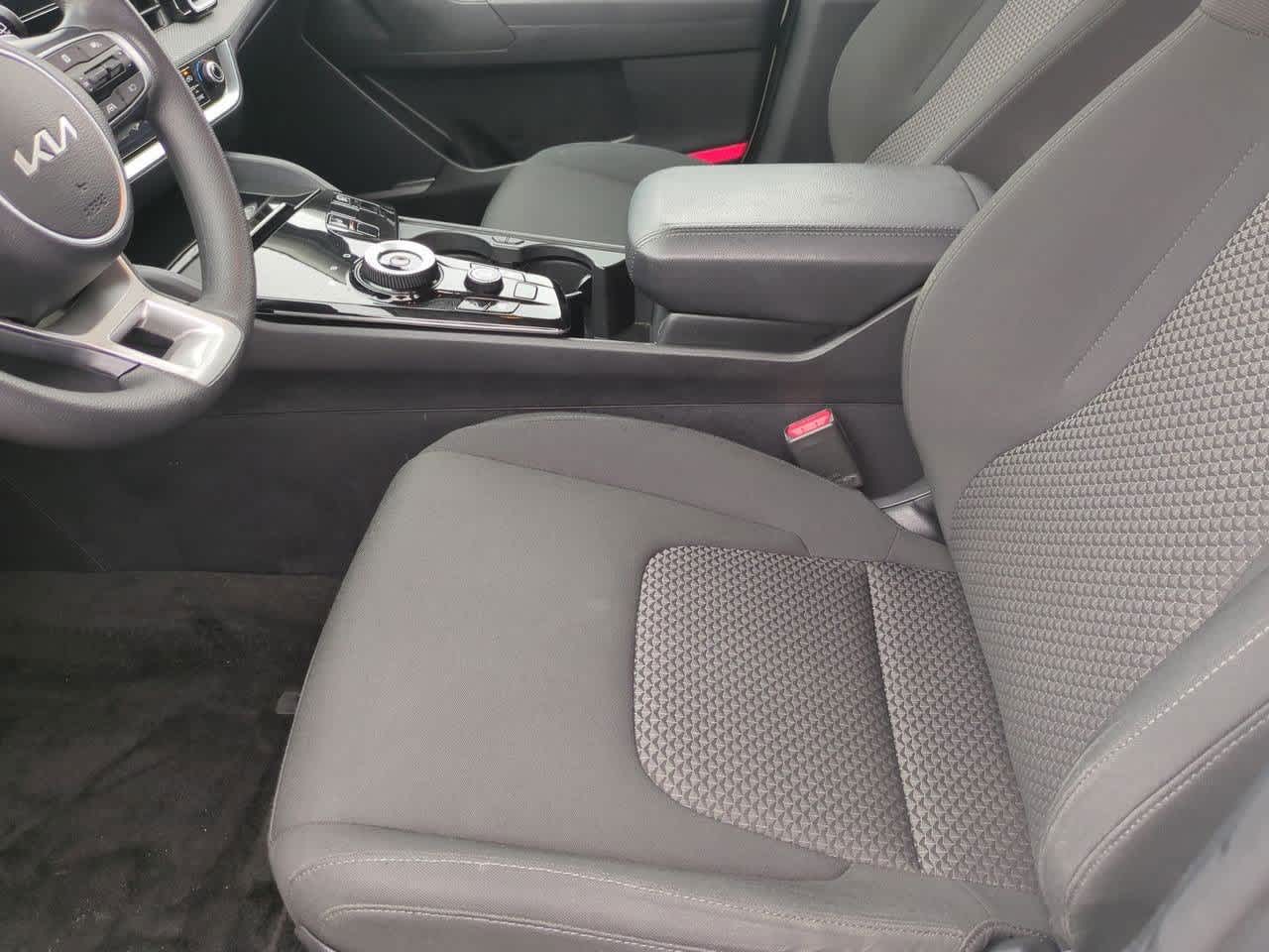 Thumbnail: 2023 Kia Sportage - 14