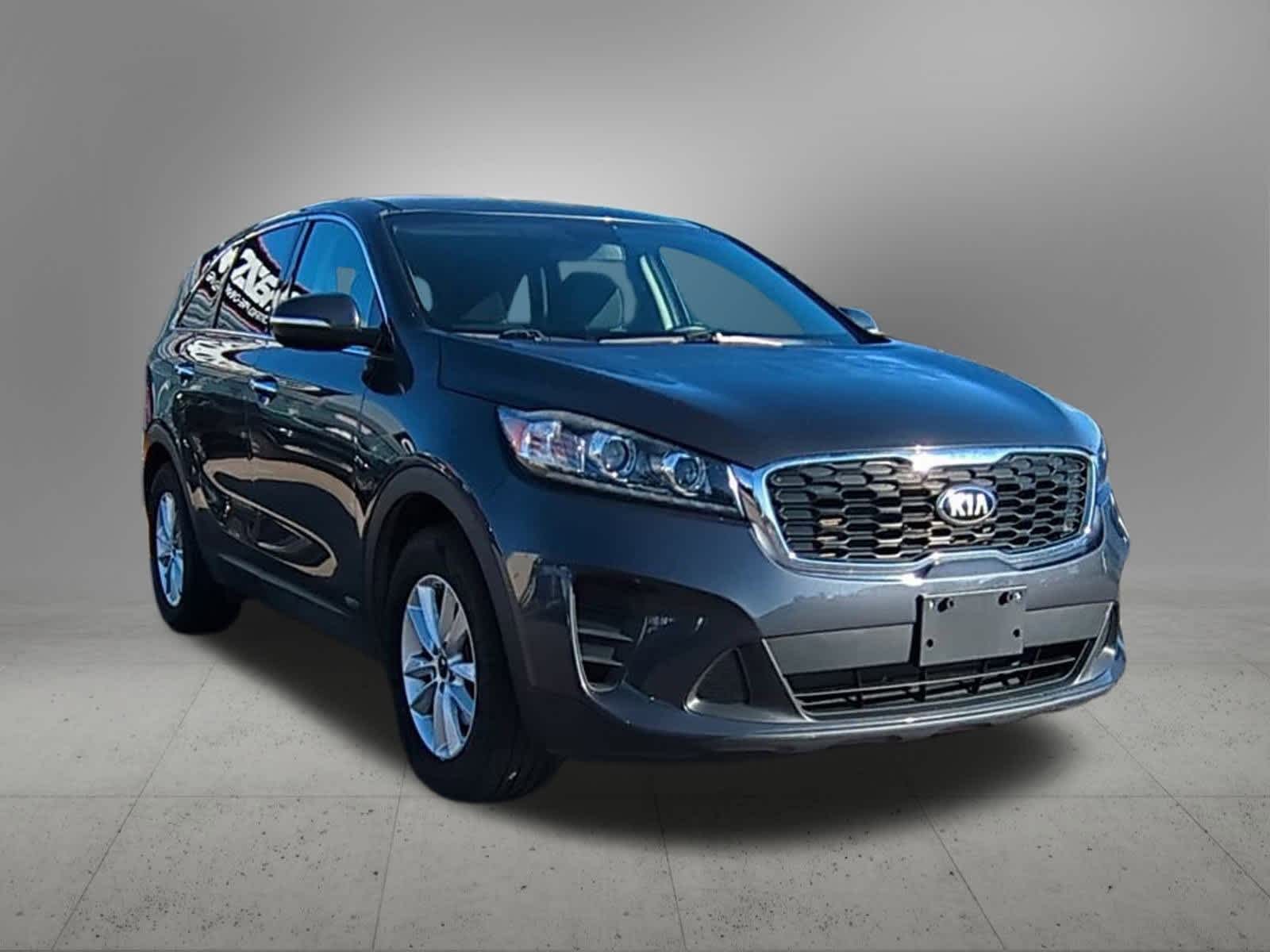 Thumbnail: 2019 Kia Sorento - 8