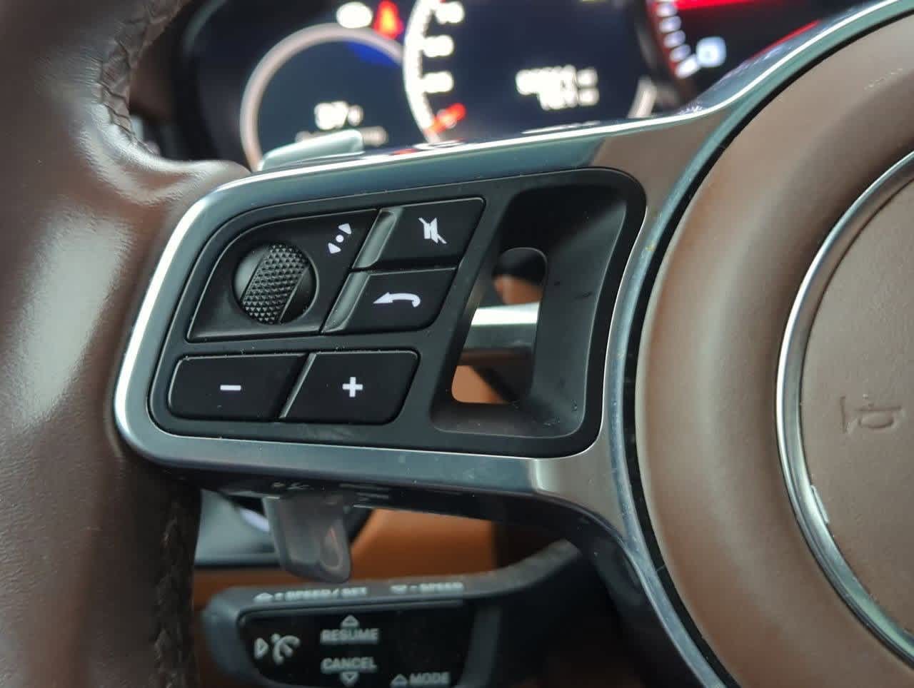 Thumbnail: 2019 Porsche Cayenne - 23