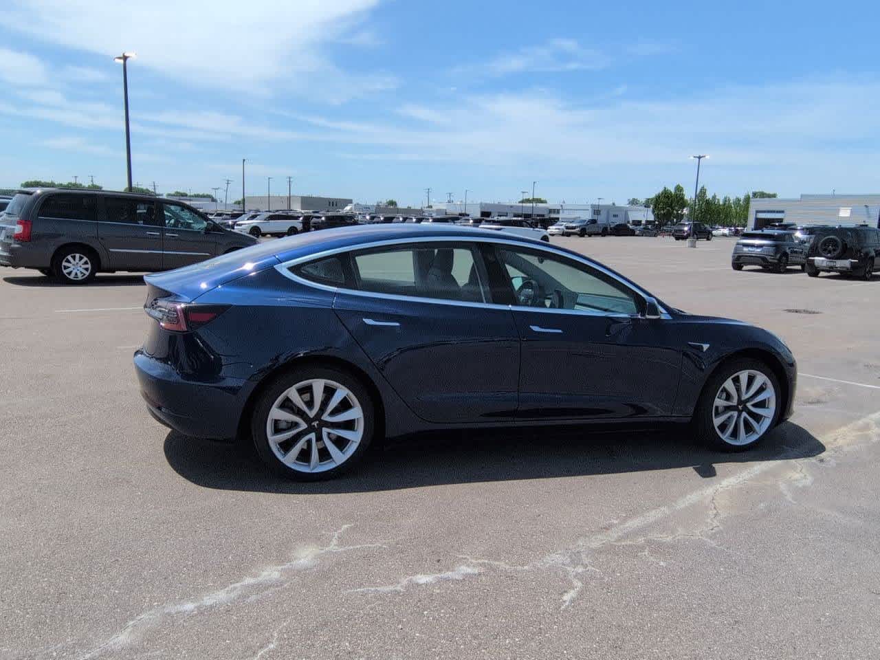 Thumbnail: 2018 Tesla Model 3 - 7