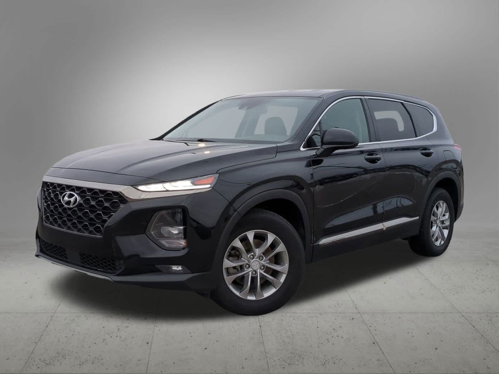 2019 Hyundai Santa Fe SEL's photo