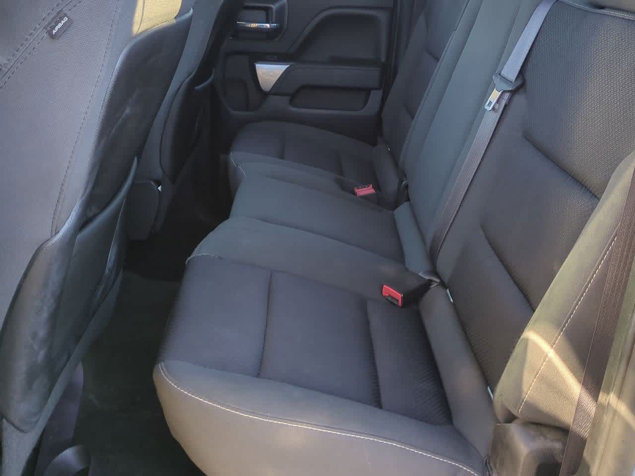 Thumbnail: 2015 Chevrolet Silverado 1500 - 18