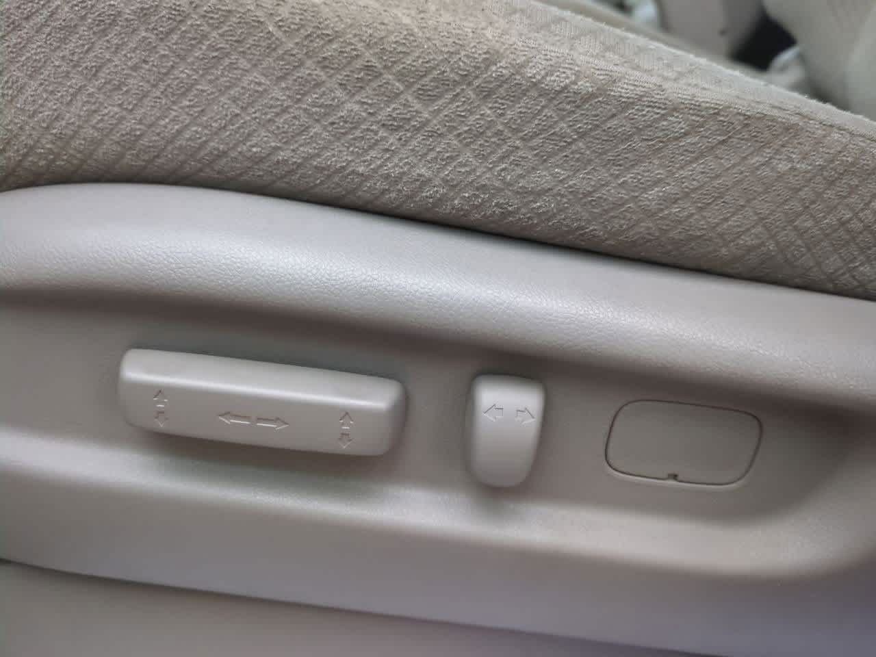 Thumbnail: 2014 Honda Odyssey - 15