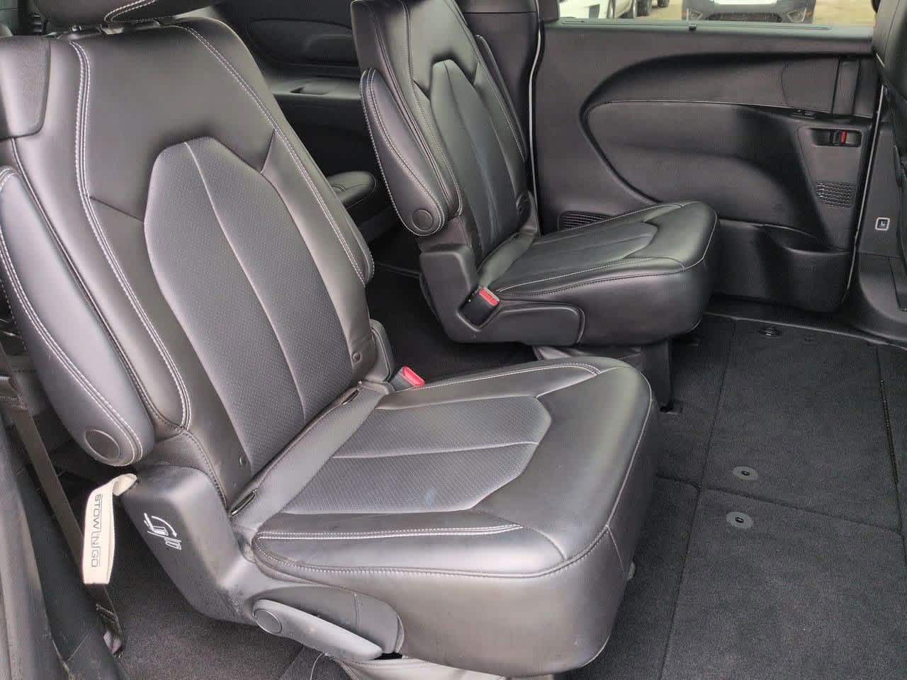 Thumbnail: 2023 Chrysler Pacifica - 20