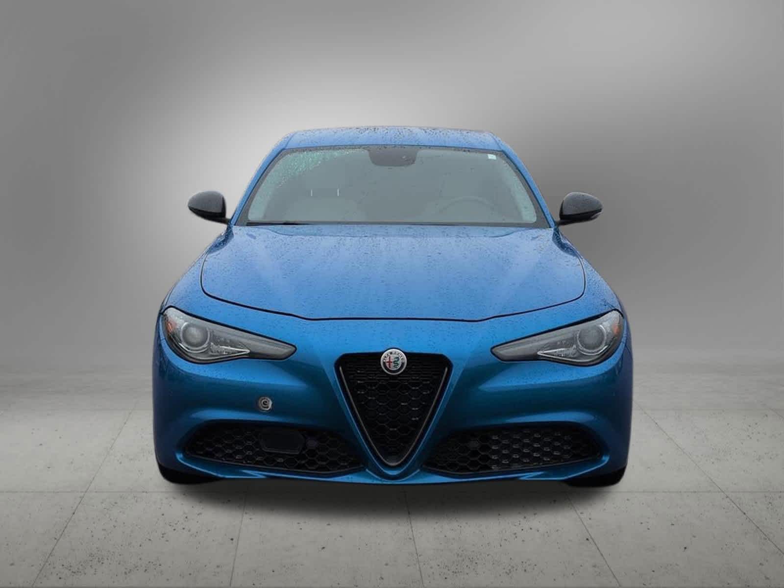 Thumbnail: 2019 Alfa Romeo Giulia - 9