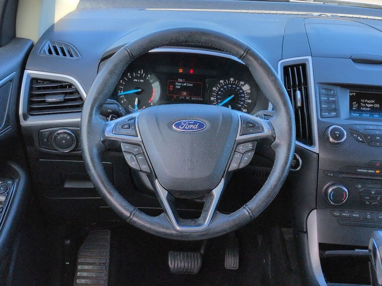 Thumbnail: 2015 Ford Edge - 15