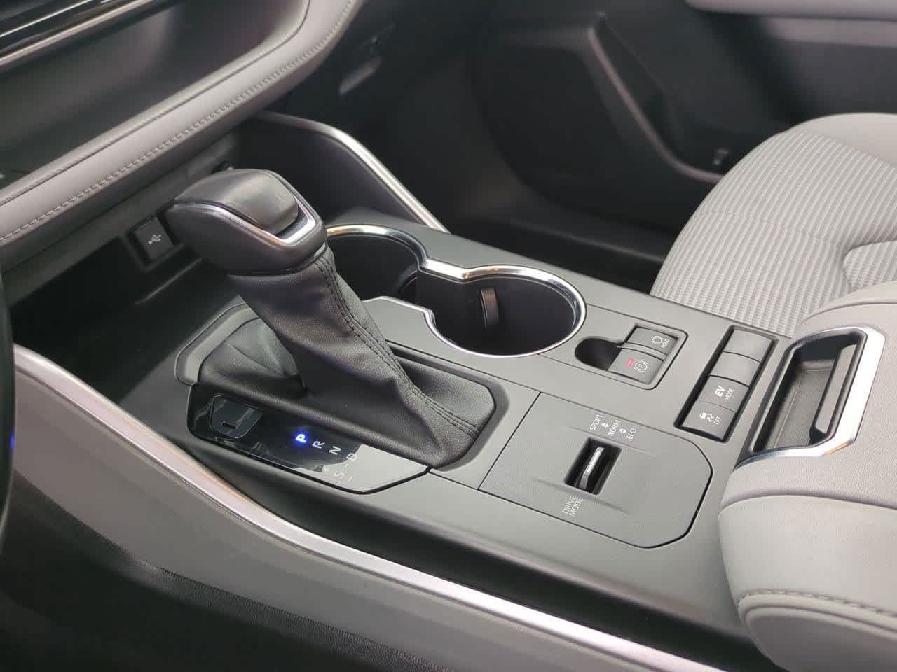 Thumbnail: 2021 Toyota Highlander - 29