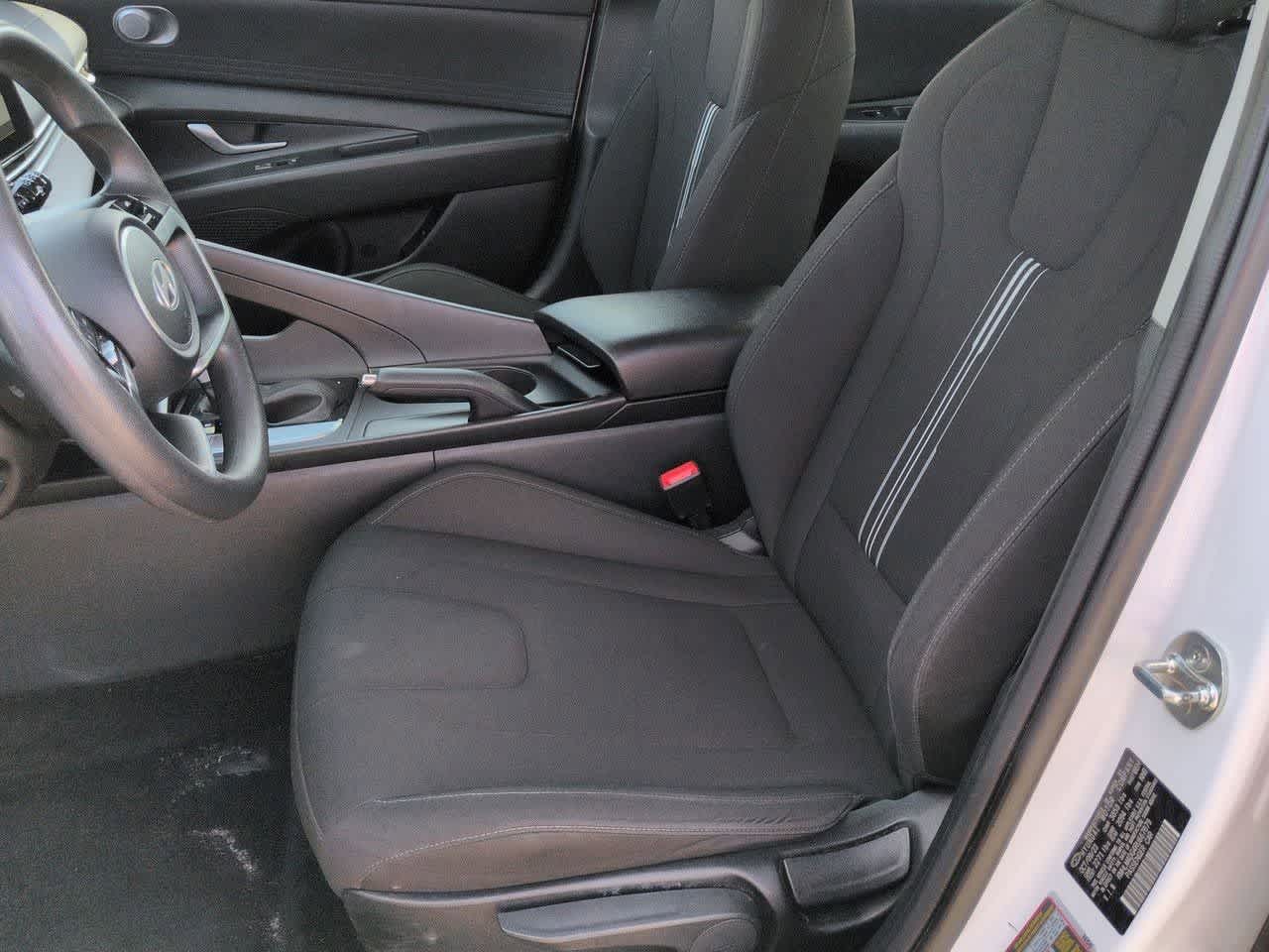 Thumbnail: 2024 Hyundai Elantra - 16