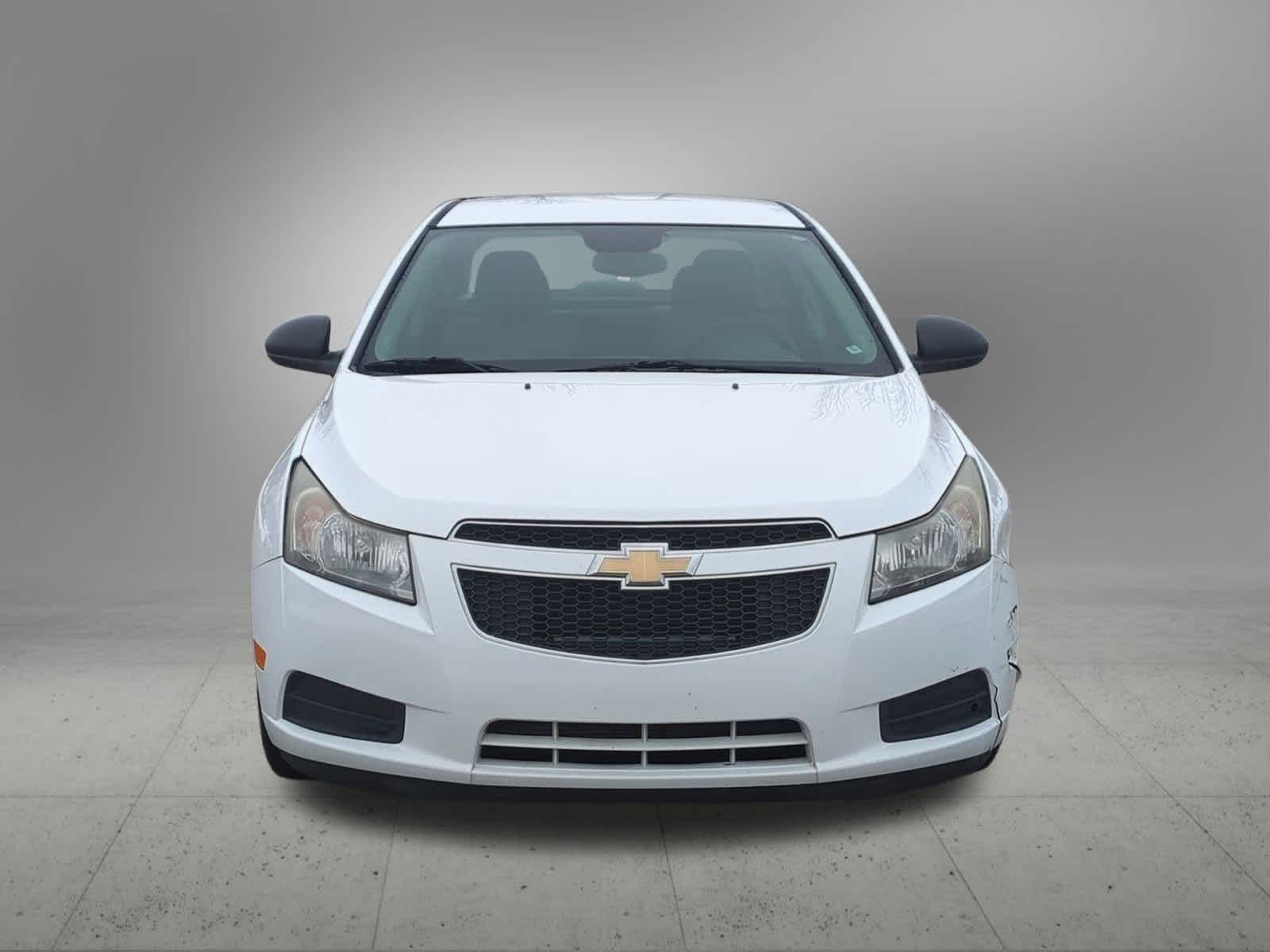 Thumbnail: 2013 Chevrolet Cruze - 9