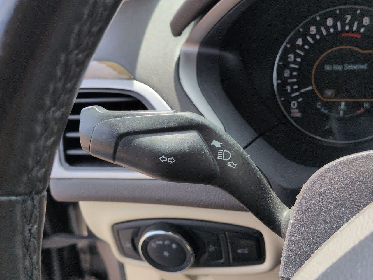 Thumbnail: 2015 Lincoln MKZ - 26