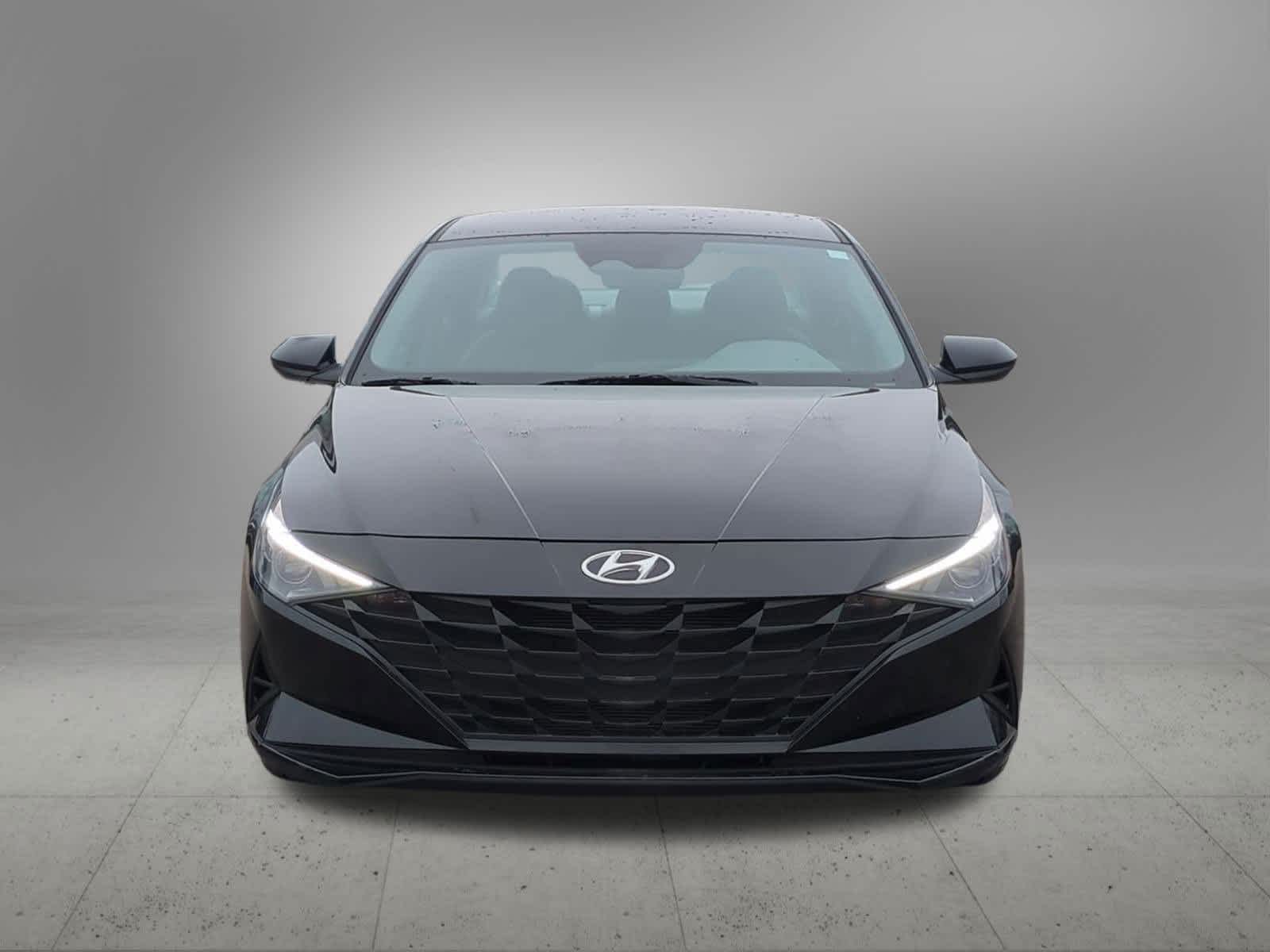 Thumbnail: 2023 Hyundai Elantra - 9