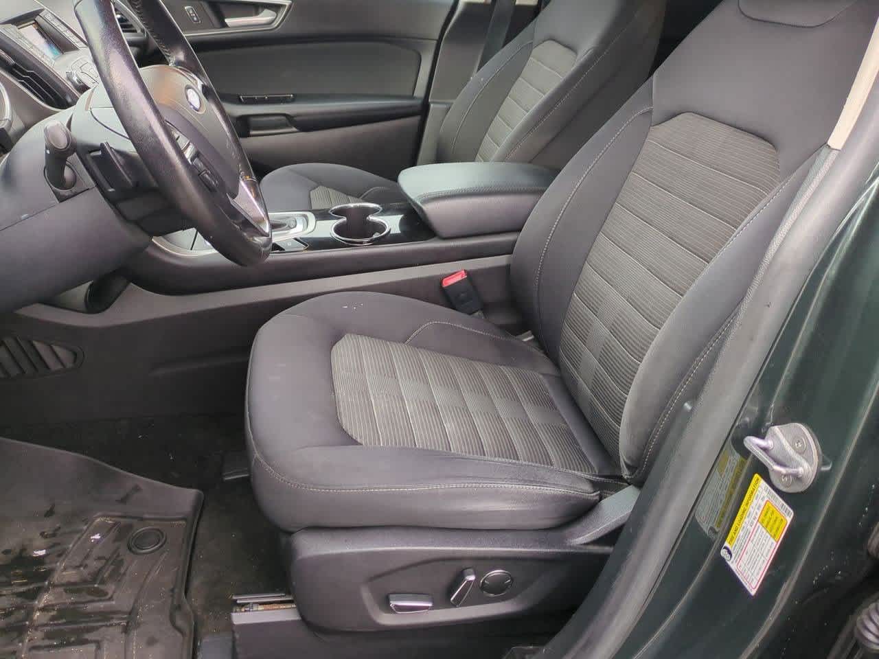 Thumbnail: 2015 Ford Edge - 15