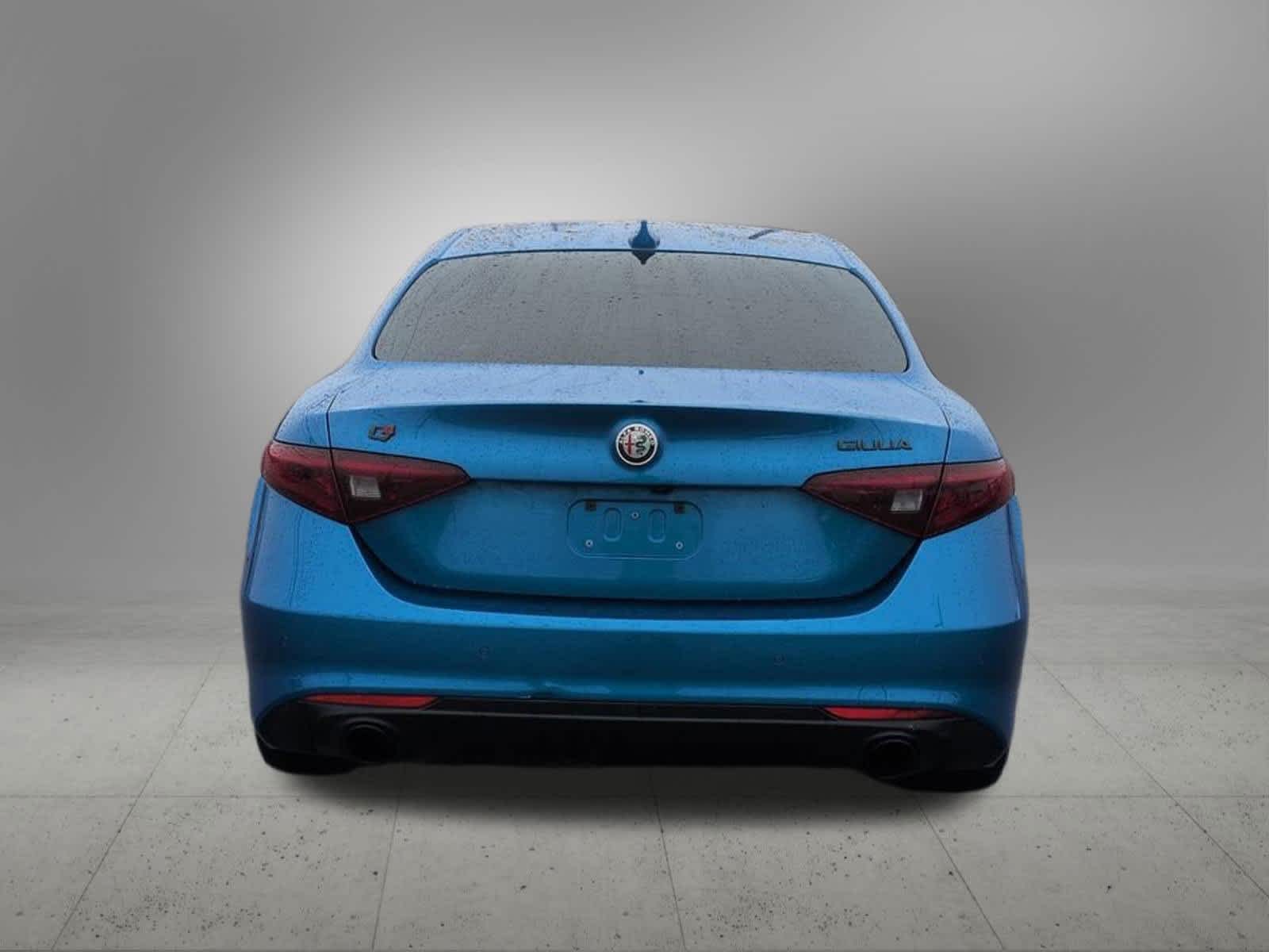 Thumbnail: 2019 Alfa Romeo Giulia - 5