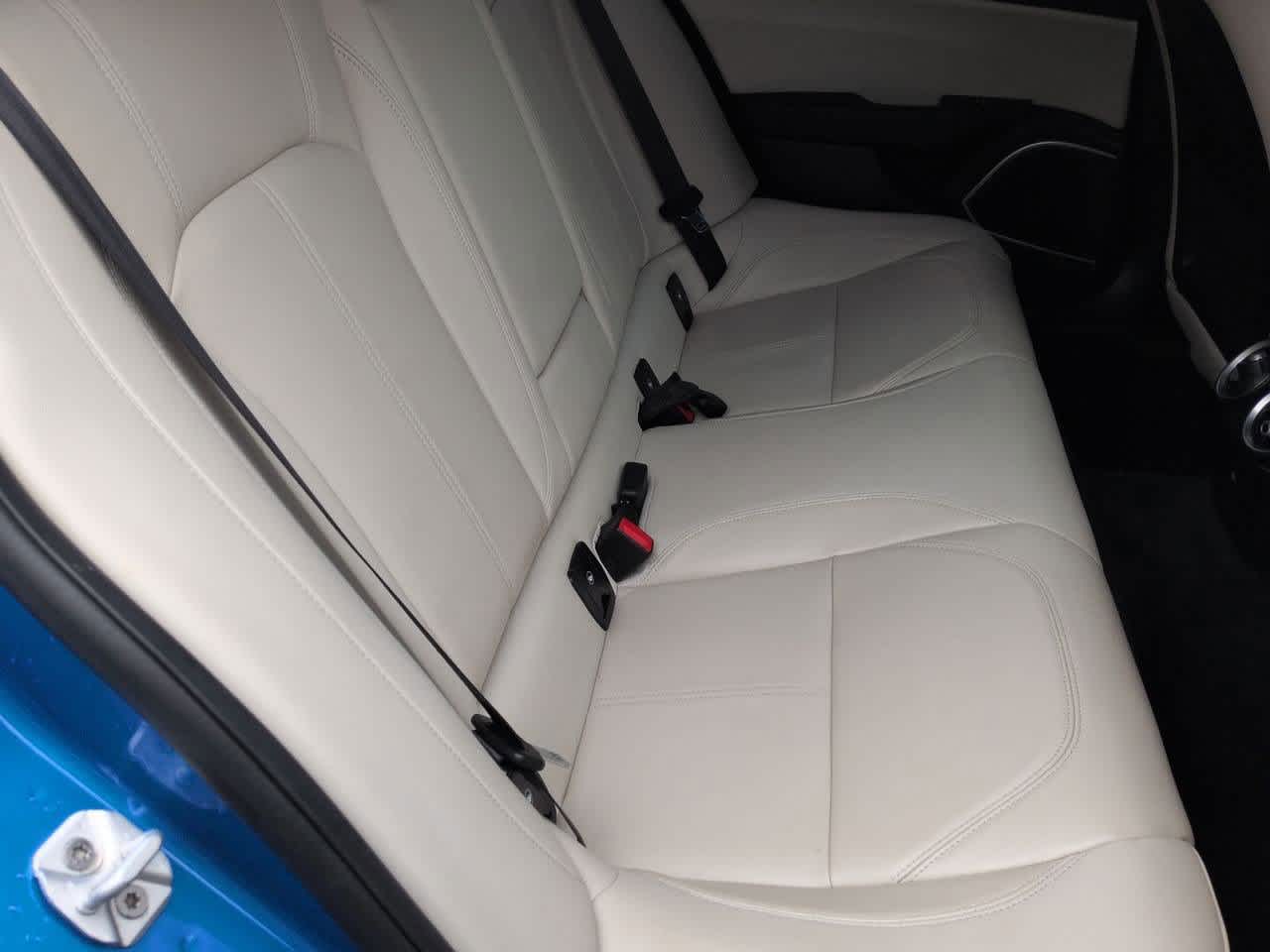 Thumbnail: 2019 Alfa Romeo Giulia - 19