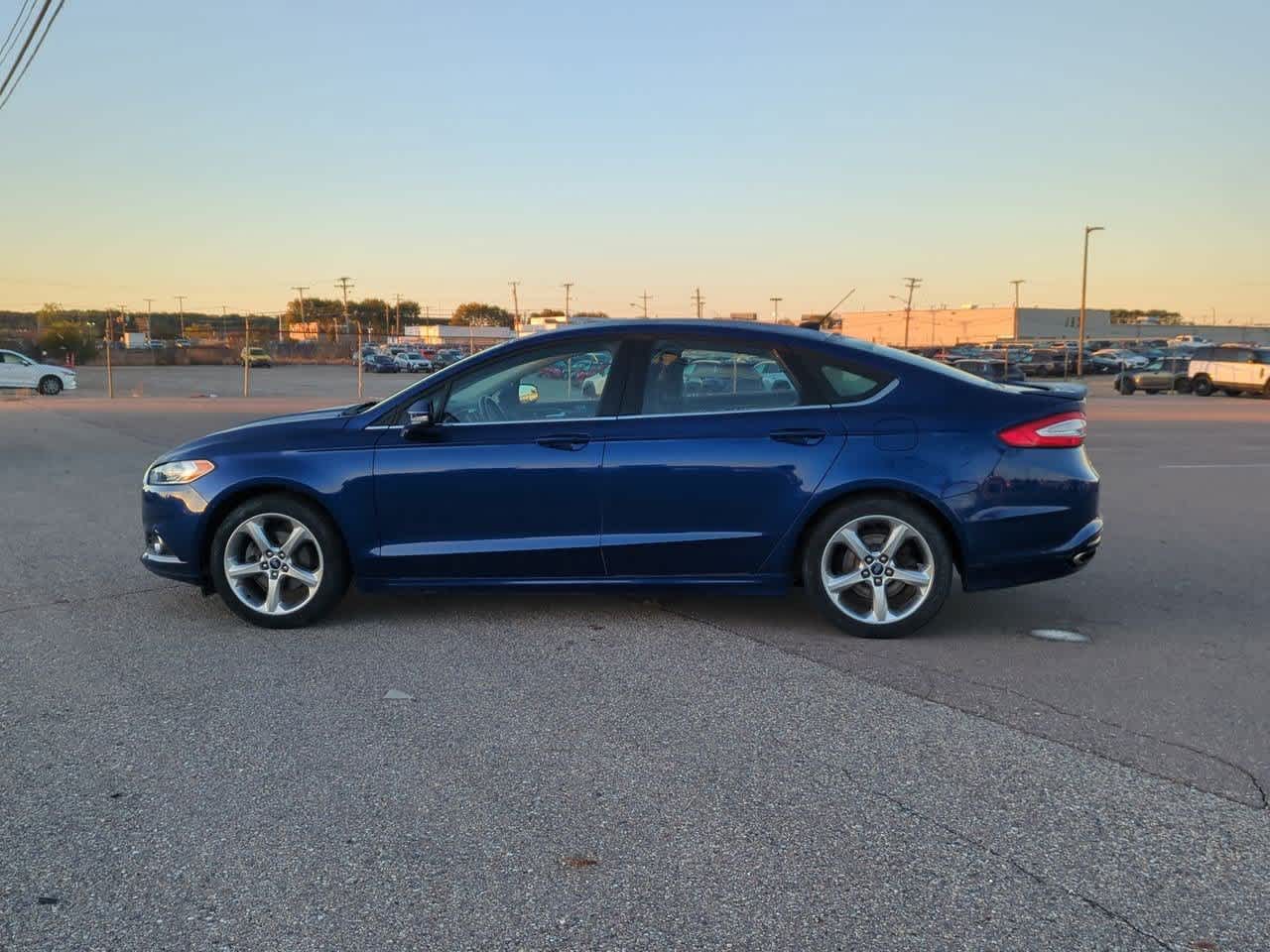 Thumbnail: 2015 Ford Fusion - 3