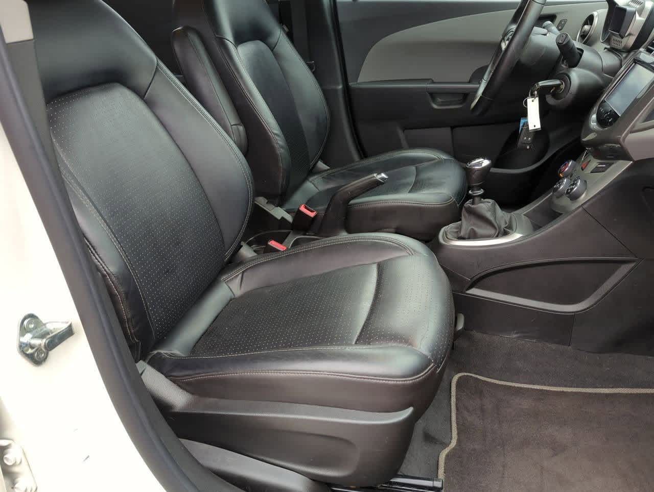 Thumbnail: 2015 Chevrolet Sonic - 20
