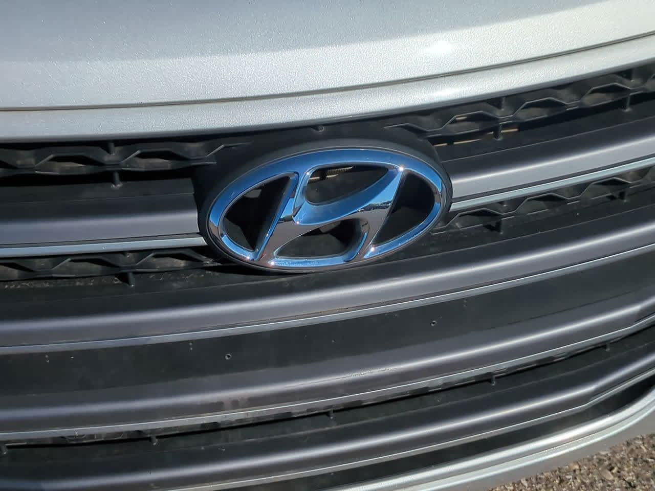 Thumbnail: 2017 Hyundai Elantra - 10