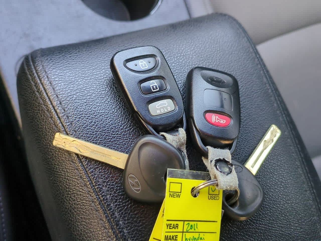Thumbnail: 2011 Hyundai Sonata - 31