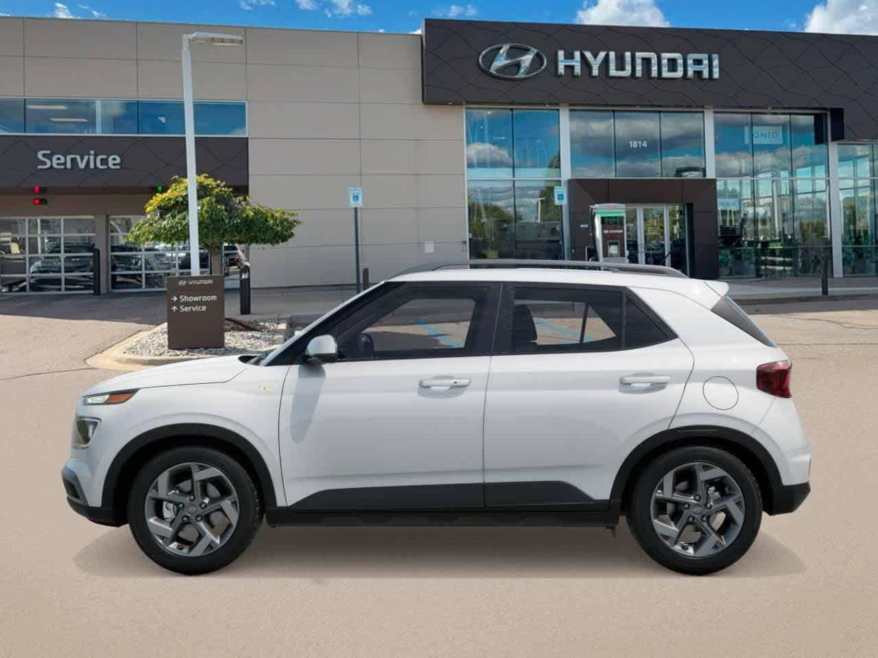 Thumbnail: 2026 Hyundai Venue - 3