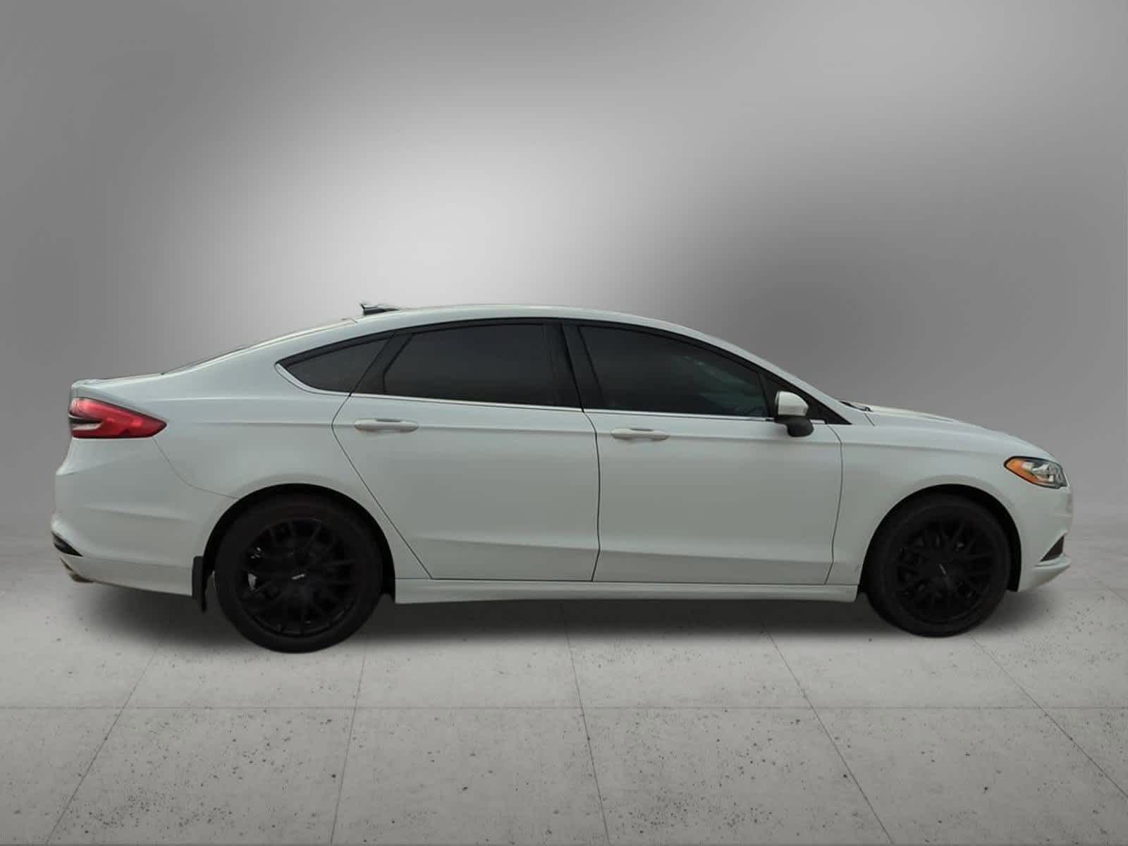 2017 Ford Fusion SE 7