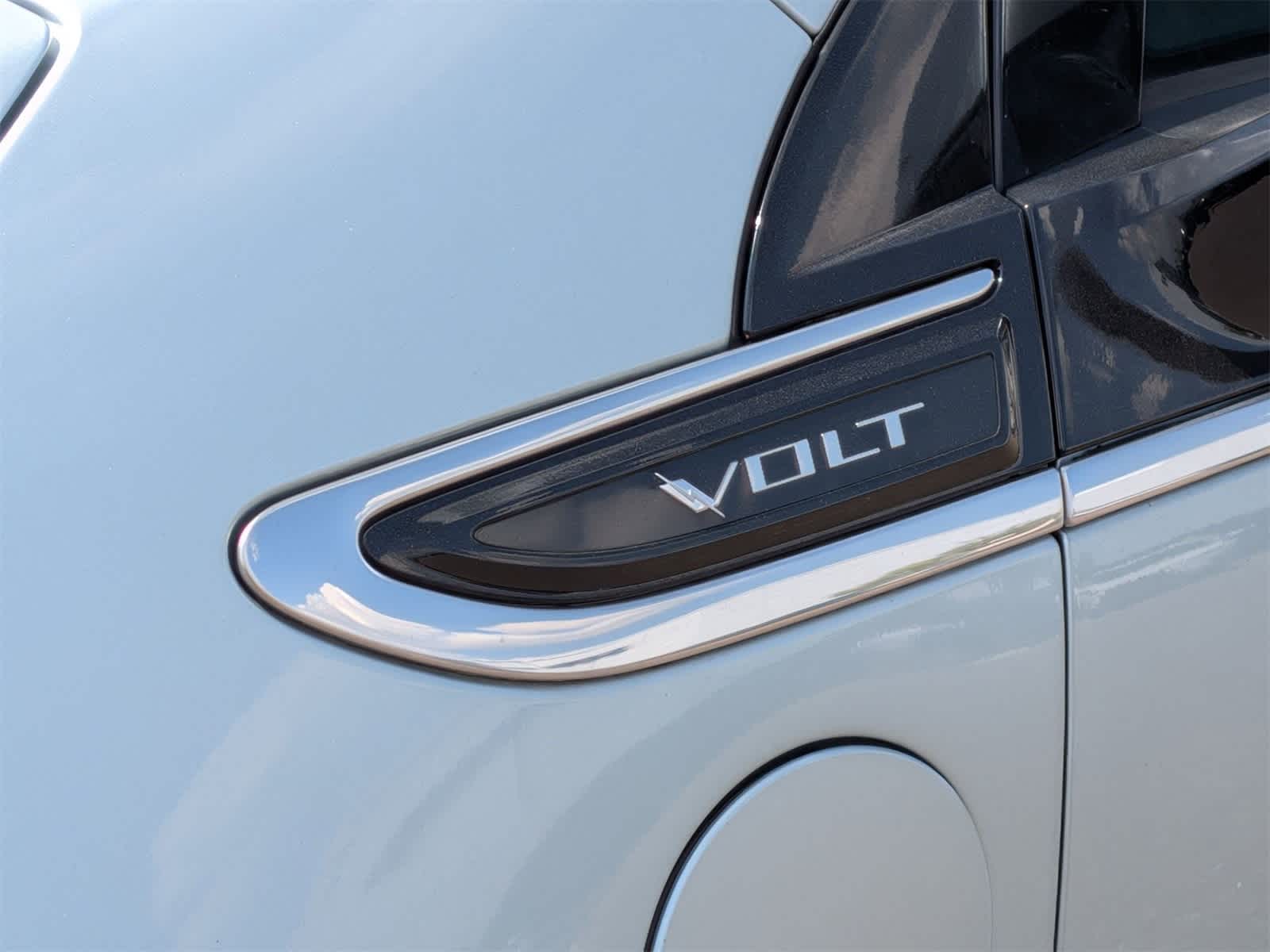 Thumbnail: 2013 Chevrolet Volt - 11