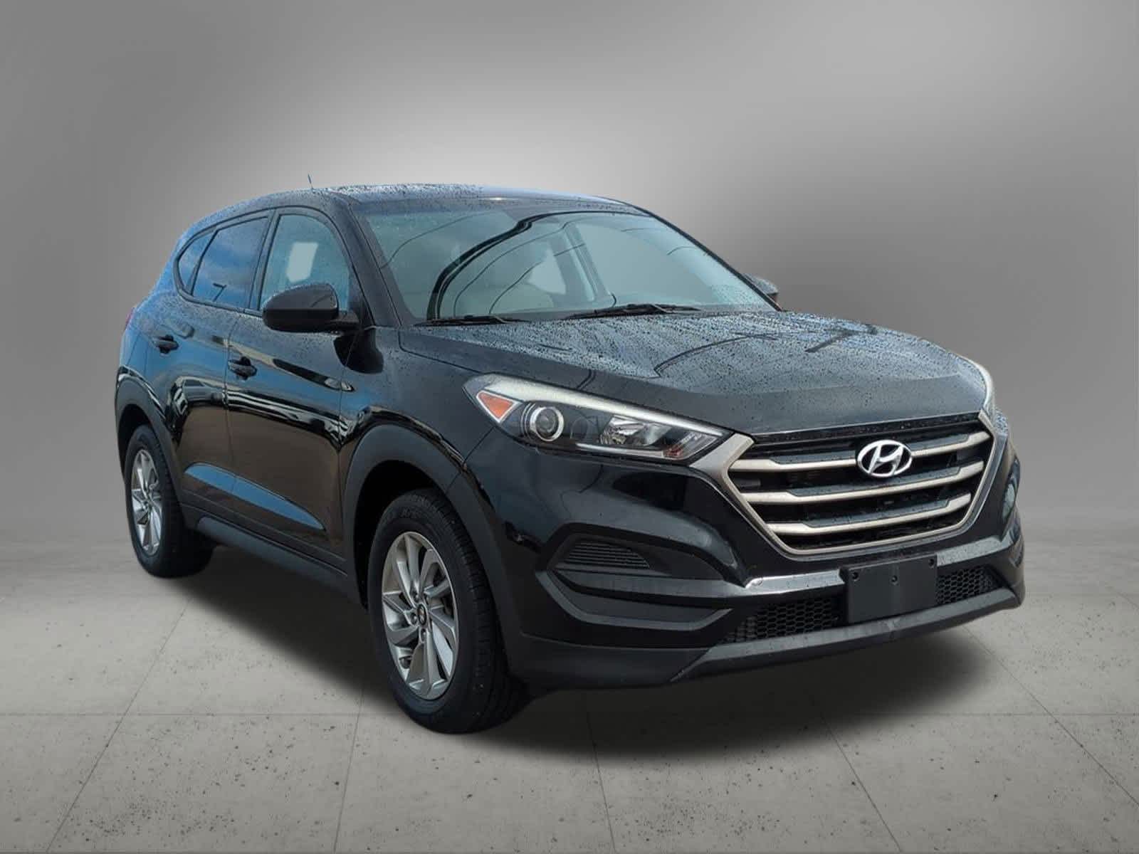Thumbnail: 2016 Hyundai Tucson - 8