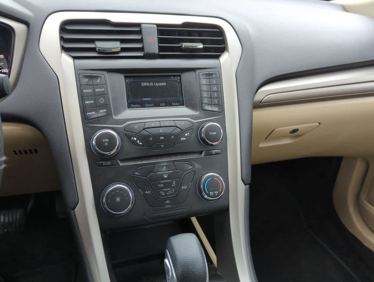 Thumbnail: 2015 Ford Fusion - 25