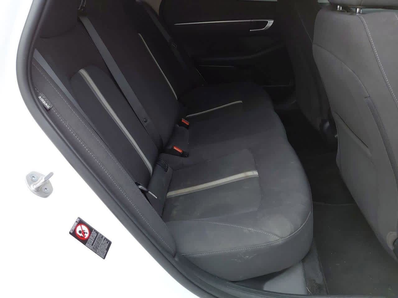2023 Hyundai Sonata SE 18