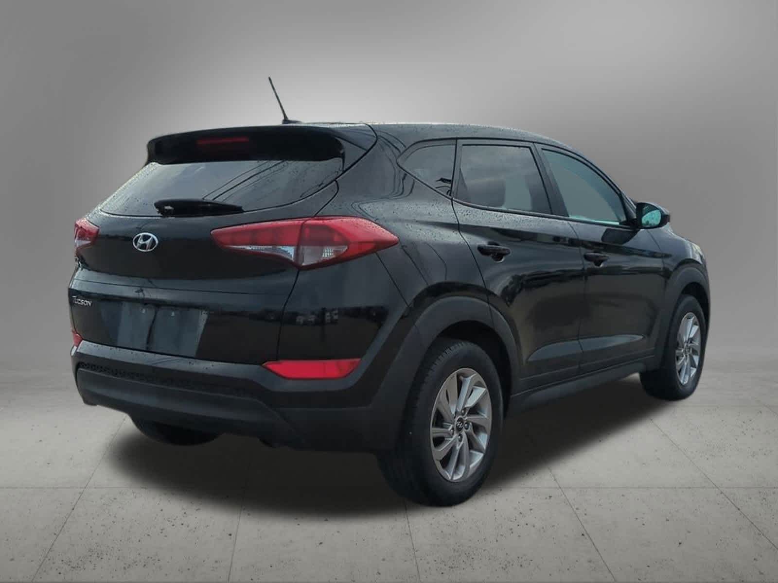 Thumbnail: 2016 Hyundai Tucson - 6