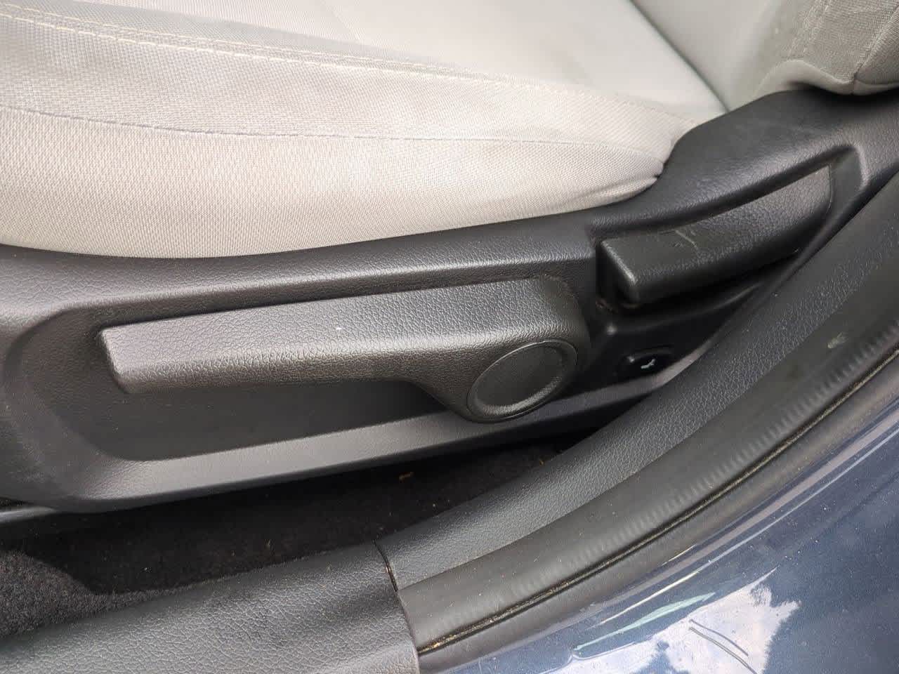 Thumbnail: 2015 Kia Optima - 16