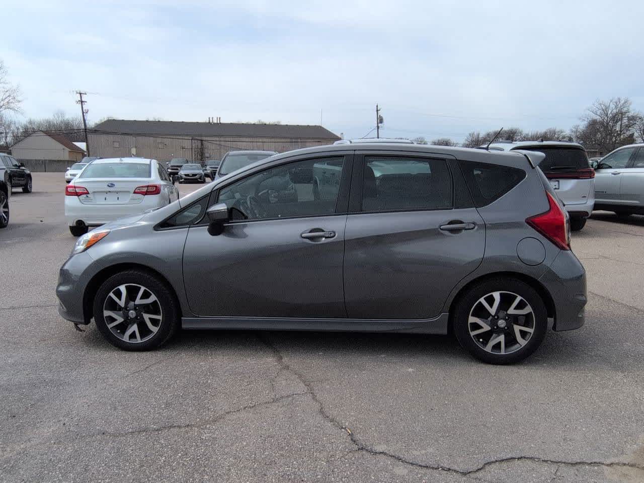Thumbnail: 2016 Nissan Versa Note - 3