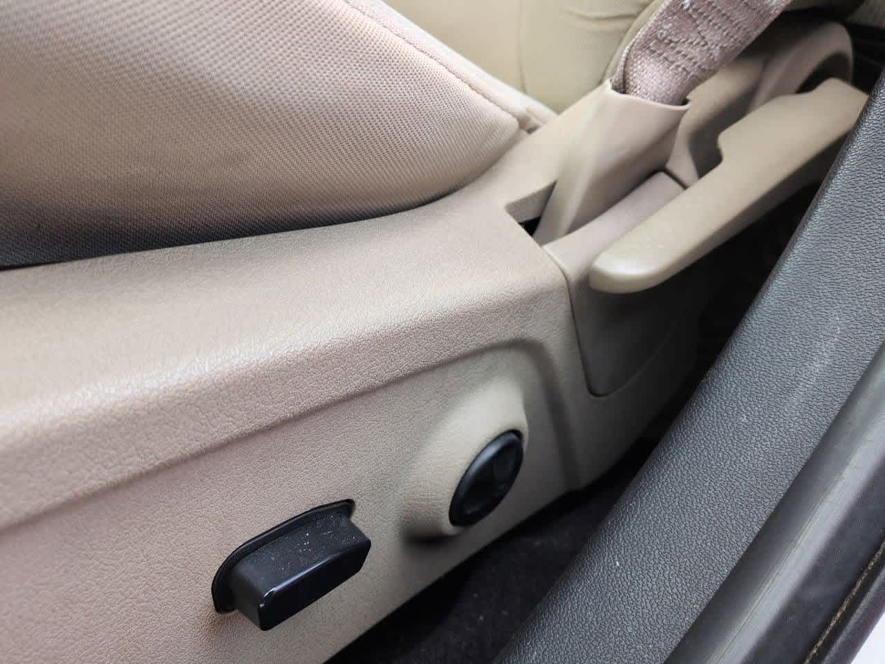 Thumbnail: 2014 Dodge Journey - 17