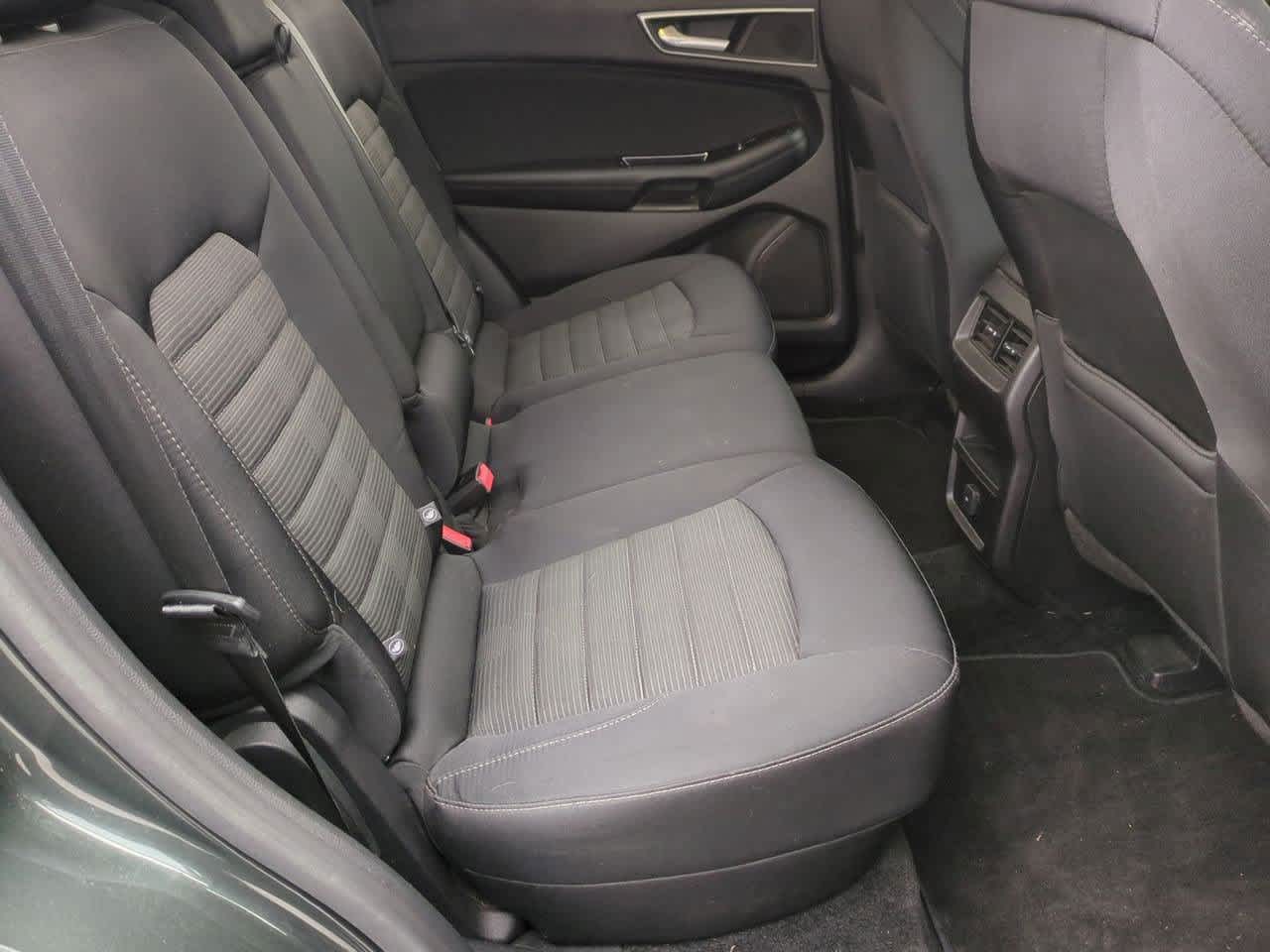 Thumbnail: 2015 Ford Edge - 19