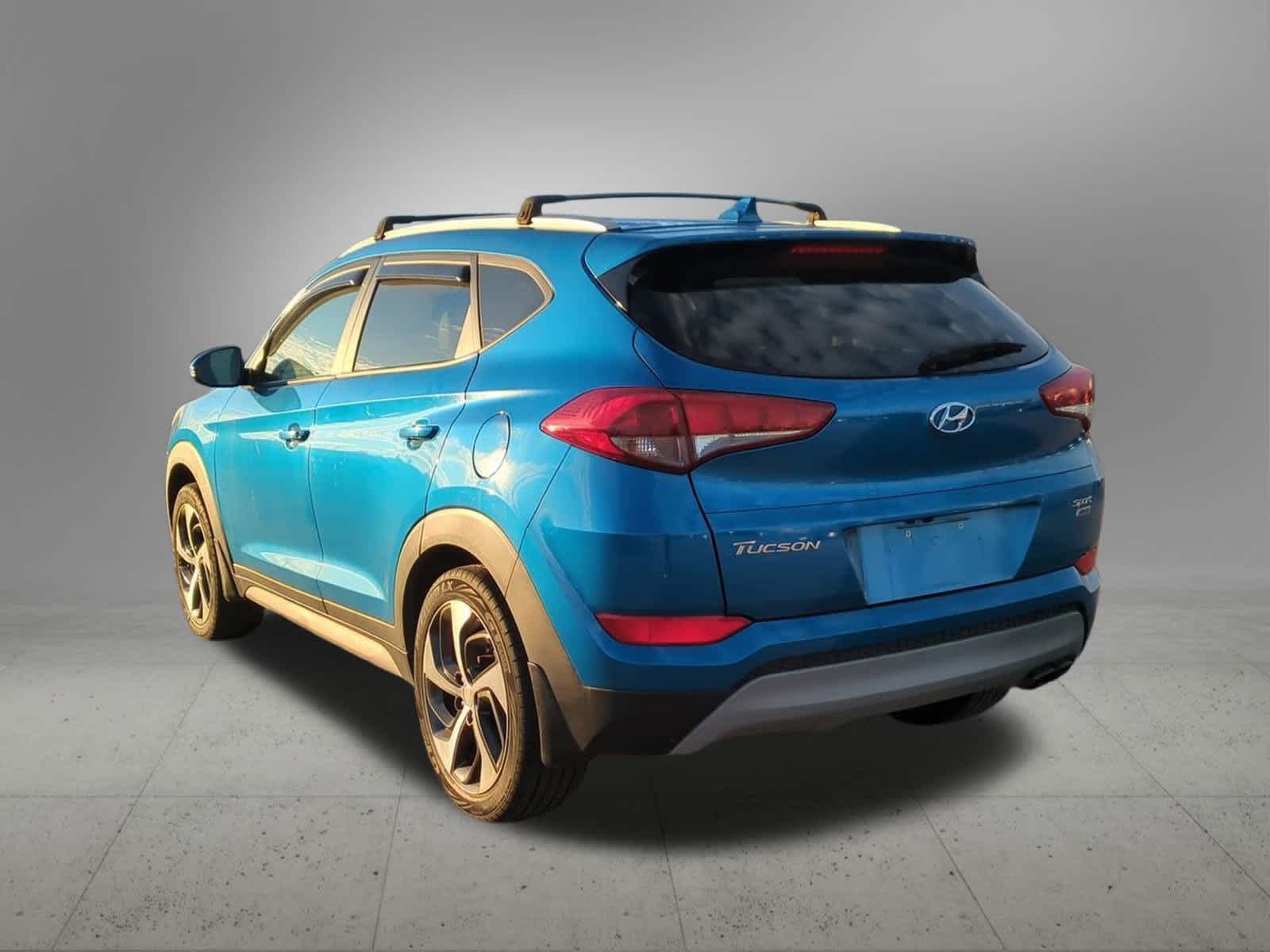 Thumbnail: 2018 Hyundai Tucson - 4