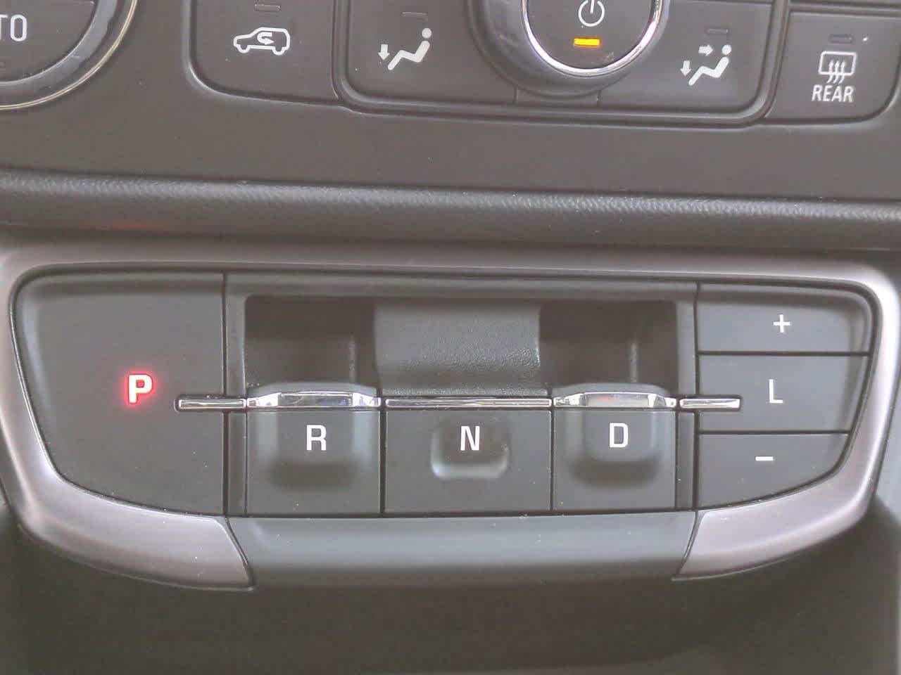 Thumbnail: 2022 GMC Terrain - 31