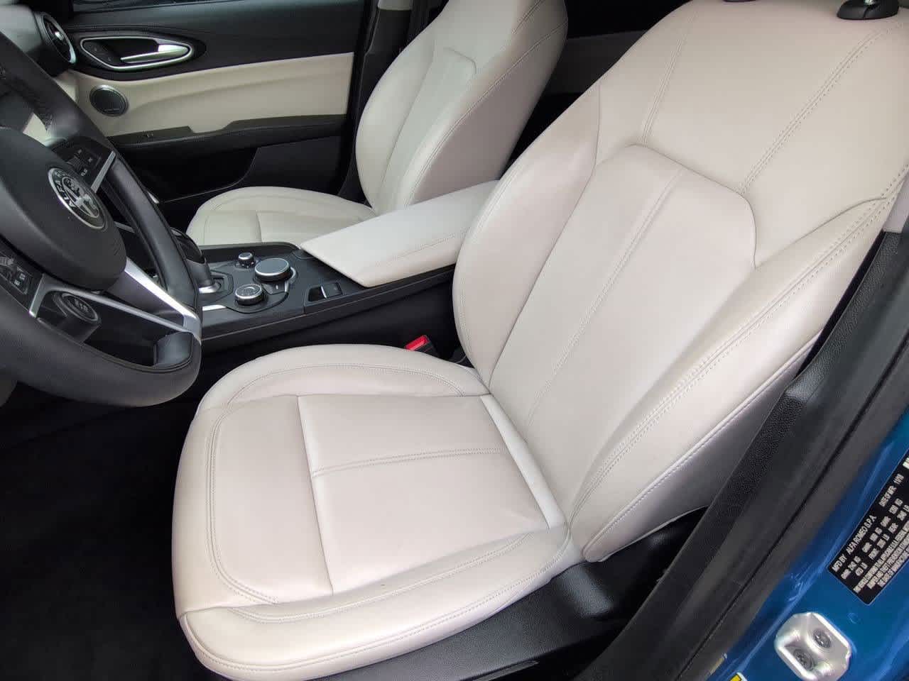 Thumbnail: 2019 Alfa Romeo Giulia - 15