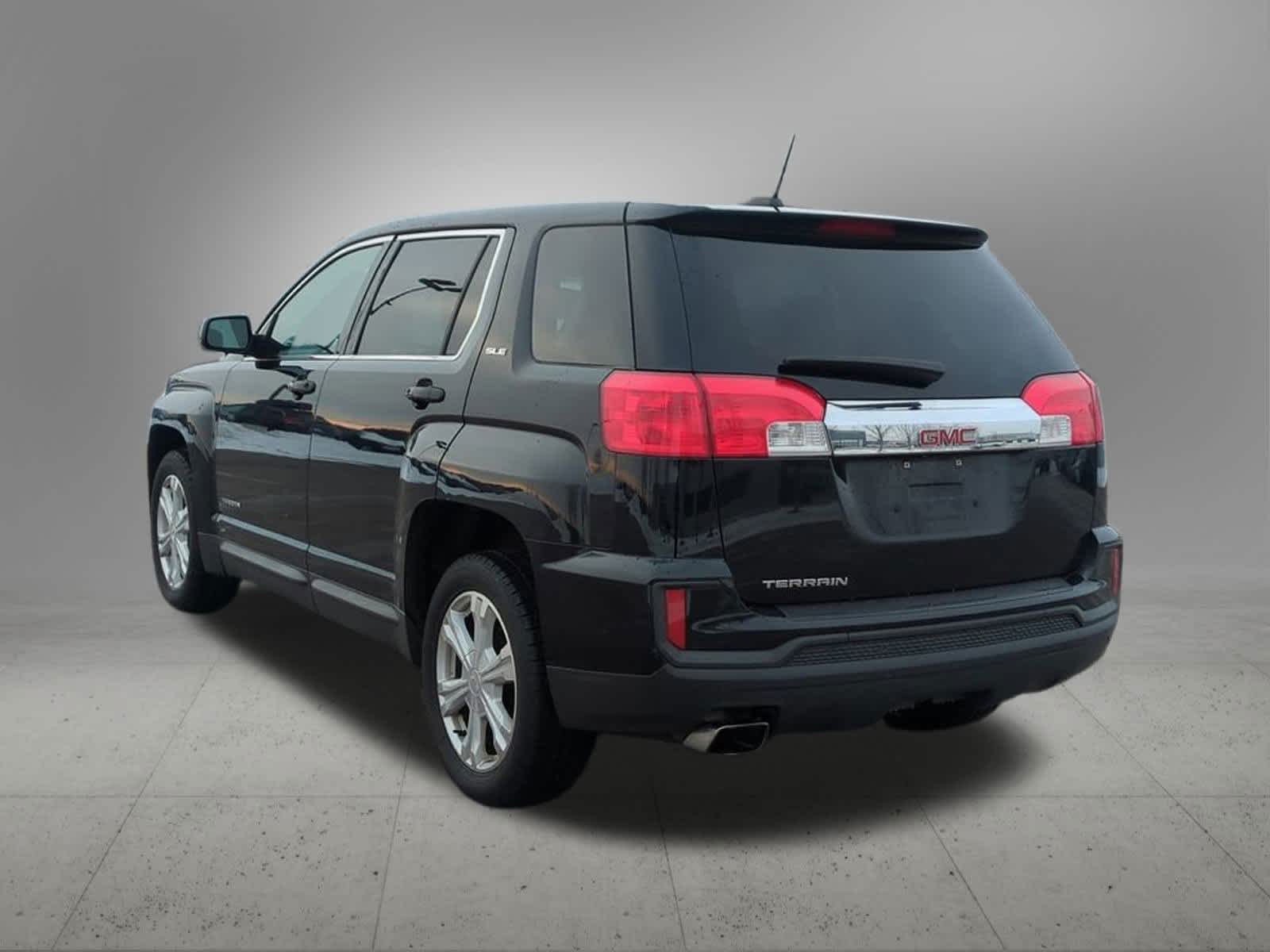 Thumbnail: 2017 GMC Terrain - 4