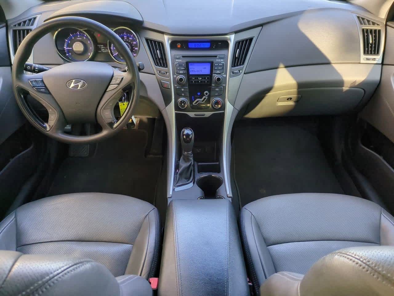 Thumbnail: 2011 Hyundai Sonata - 13
