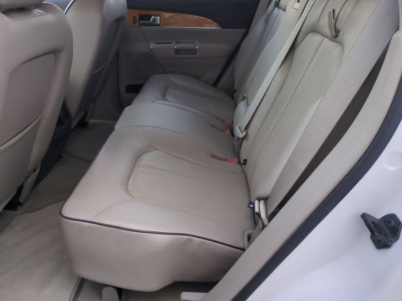 Thumbnail: 2013 Lincoln MKX - 19