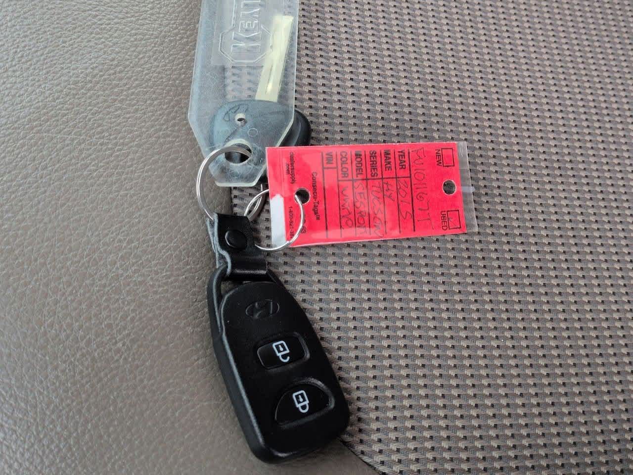 Thumbnail: 2015 Hyundai Tucson - 31